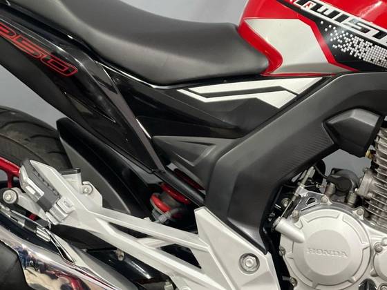 HONDA CB TWISTER 